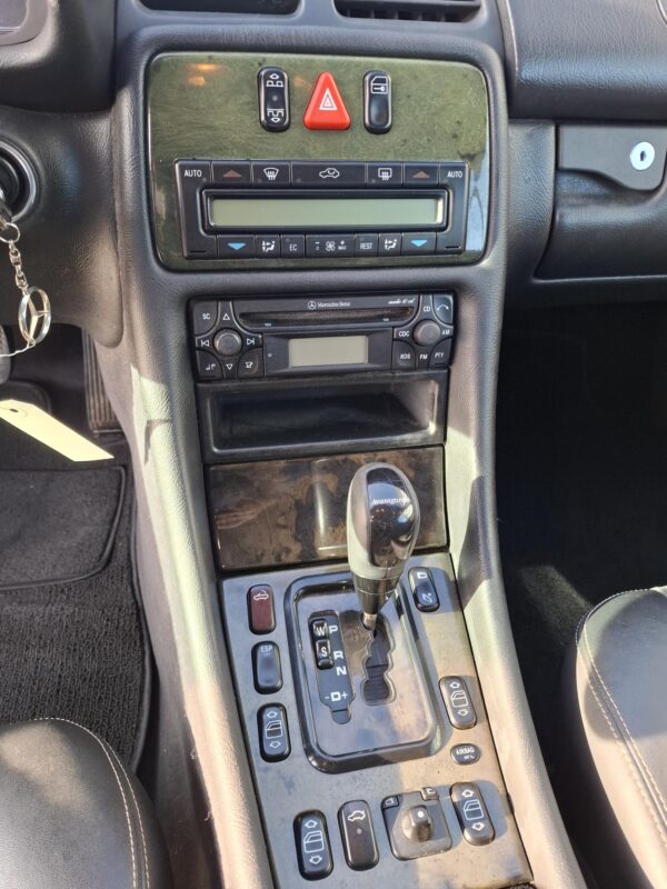 Mercedes 230 CLK – Image 19