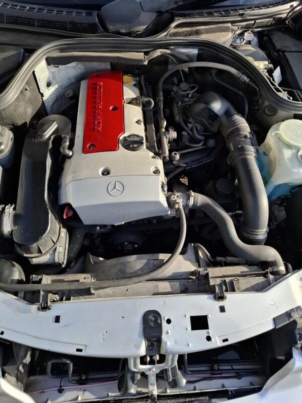 Mercedes 230 CLK – Image 17