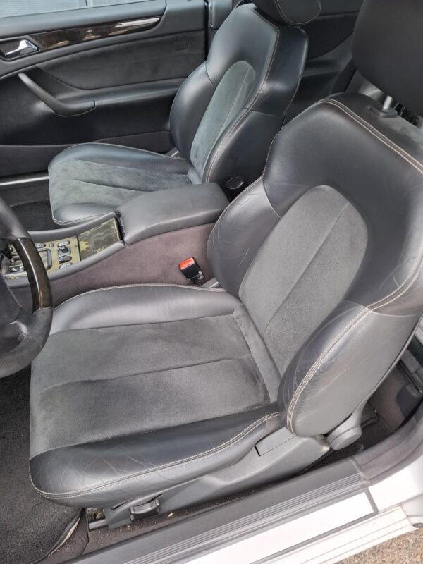 Mercedes 230 CLK – Image 12