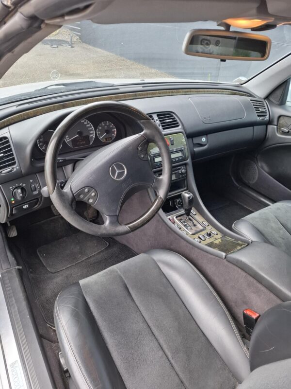 Mercedes 230 CLK – Image 11